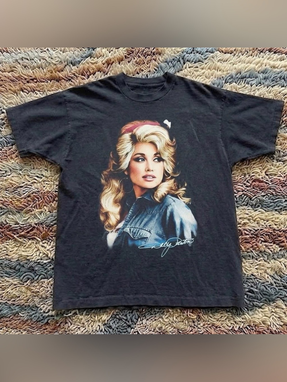 Vintage 80s Dolly Parton Music Country Inspired Graphic Tee Black